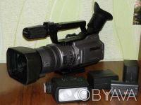 Продам відеокамеру Sony DCR-VX2100 в гарному стані, використовувалась мало, для . . фото 2