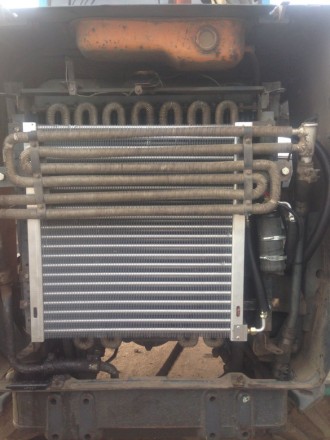 Радиатор – конденсатор кондиционера трактора ХТЗ
Конденсатор, радиатор ко. . фото 2