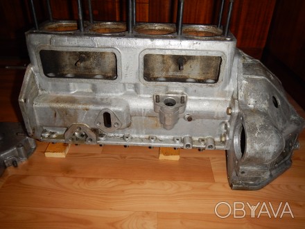 Продам блок двигателя ГАЗ-21 Волга УАЗ, б/у состояние хорошее, в комплекте с род. . фото 1