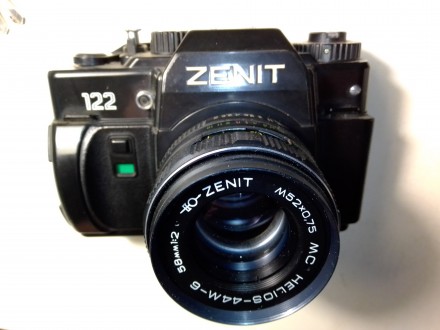 Фотоаппарат Zenit 122 c объективом Helios-44M-6.
Фотоаппарат без повреждений, в. . фото 3