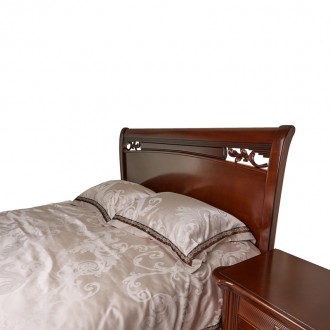 Пропонуємо класичне ліжко Шопен з масиву дерева від українського виробника.

Ц. . фото 8