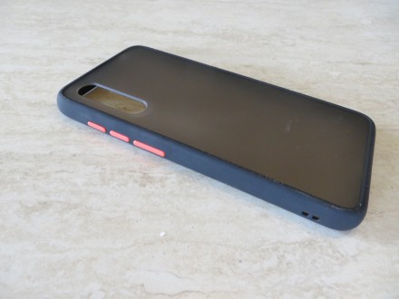 Очень удобный и эргономичный чехол, силиконовый бампер для телефона Xiaomi MI 9 . . фото 3
