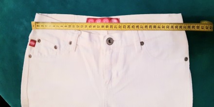 Летние белые тонкие джинсы CRO в отличном состоянии, никакой желтизны и дефектов. . фото 9