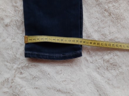 Женские джинсы темно- синего цвета в хорошем состоянии.. . фото 8