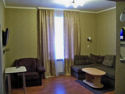3-комн. Люкс в Центре 5 отд.спальных мест. Кривой Рог. фото 1 3-комн. Люкс в Центре 5 отд.спальных мест. Кривой Рог. фото 1