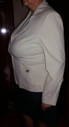 Продам женский легкий пиджак с длинным рукавом - текстура ткани "лён",. . фото 3