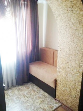 Продам 2 комнатную квартиру, 3й этаж 9 этажного дома, не угловая, евро ремонт с . Киевский. фото 6