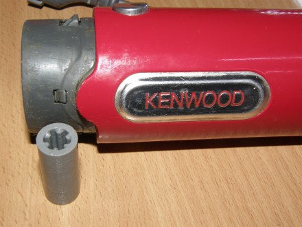 Муфта моторного блока блендера Kenwood 890.
Длина 34 мм
Диаметр 14 мм
Отверст. . фото 3