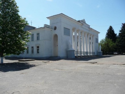 Офисное здание  с  выходом на центральную улицу Соборная города Дружковки.

Зд. . фото 5