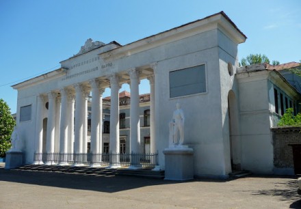 Офисное здание  с  выходом на центральную улицу Соборная города Дружковки.

Зд. . фото 6