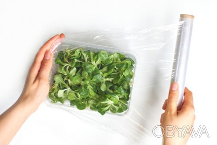 Пищевая стрейч-плёнка – современный материал для упаковки пищевых продуктов. Она. . фото 1