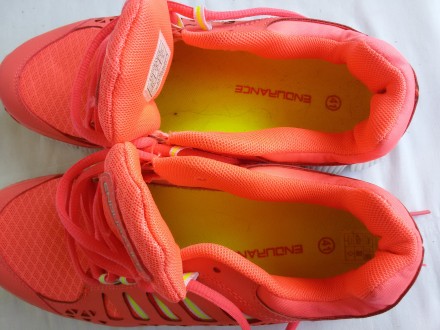 Новые кроссовки красивые, ярко-розовые, (фото не передает реальный цвет) . Очень. . фото 5