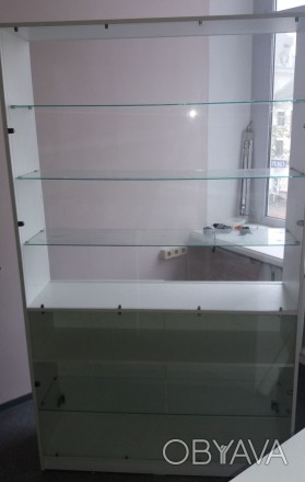 Продам торгово-выставочный офисный шкаф (витрина) белого цвета большой вместимос. . фото 1