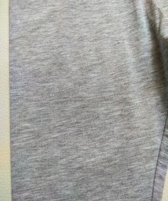 Серые укороченные лосины / леггинсы от итальянского бренда OVS в размере 5-6 лет. . фото 3