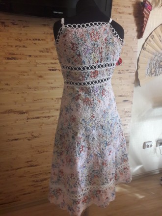 Платье-сарафан с прошвой - размер манекена 48 (95-75-99см), платье идет на украи. . фото 5