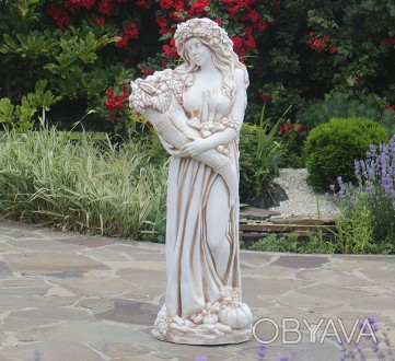 Садовая фигура Богиня Изобилия выполнена из «искусственного камня» в бежевом цве. . фото 1