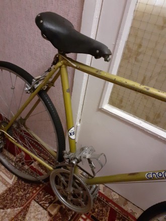 Велосипед в родной комплектации, квартире хранение  есть запасное колесо. . фото 3