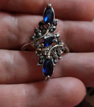Нежные кольца с 17.5,18.5,19 размер,из черненого серебра,(без пробы)камни -синие. . фото 6