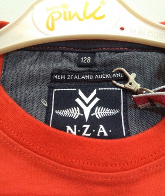 Кирпичный реглан с аппликацией надписи от бренда New Zealand для мальчика в разм. . фото 5