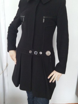 Пальто производства Украина-Италия 44 р. в хорошем состоянии, стильное, молодежн. . фото 9
