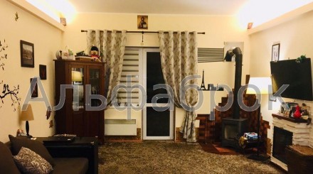 Продается уютный дом в Хотяновке с ремонтом и встроенной мебелью в 12 км км от К. . фото 9
