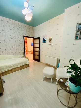 Продам шикарную 2-х комнатную квартиру с большой кухней-гостинной на Гагаринском. Приморский. фото 11