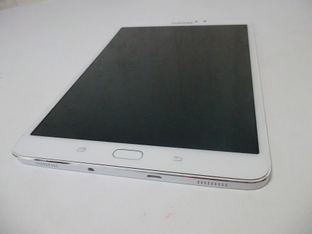 Планшет Samsung T710
- в ремонте вроде не был
- экран разбит
- стекло треснуто 
. . фото 6