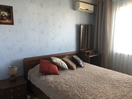 Долгосрочная аренда светлой и уютной 2х комнатной квартиры на Маршала Тимошенко . . фото 2