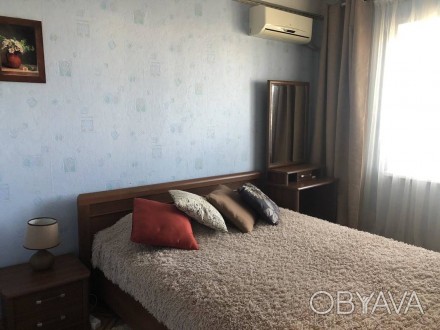 Долгосрочная аренда светлой и уютной 2х комнатной квартиры на Маршала Тимошенко . . фото 1