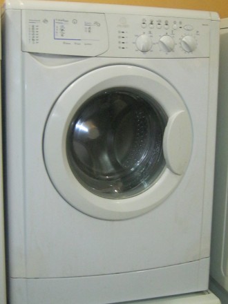 Стиральная машина Indesit WIL 85. Київ. фото 1 Стиральная машина Indesit WIL 85. Київ. фото 1