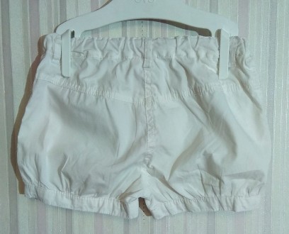 Белые тонкие шорты от Gloria Jeans для девочки в размере 1-2 года.
Состояние от. . фото 3
