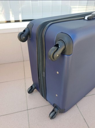 Описание
Брендовий Ультралегкий чемоданы Szyk 016 С увеличением 1.Европейское к. . фото 11