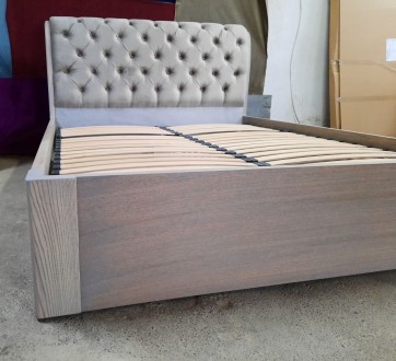 Предлагаем деревянную кровать Стефани с подъемным механизмом из массива ясеня.
. . фото 3