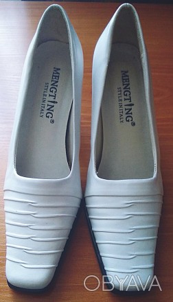 Продам белые женские туфли "Mengting". Новые.  Размер: 36 (длина стельки 23 см).. . фото 1