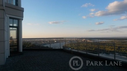 Лучшие апартаменты(490м2) с террасой и видом на Днепр,на Грушевского 9. Киев. фото 1 Лучшие апартаменты(490м2) с террасой и видом на Днепр,на Грушевского 9. Киев. фото 1