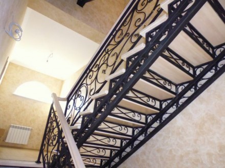 кованые лестницы
 
Мы можем работать как по вашим собственным проектам, так и . . фото 8