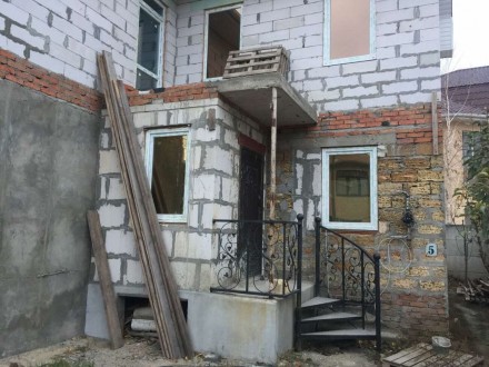 Капитальный новый дом 4-х уровневый в хорошем уютном районе под чистовую отделку. Киевский. фото 4