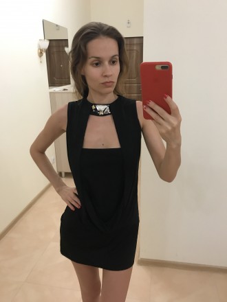 Распродажа!!! Продам Новое черное платье с большими красивыми камнями, Италия. Э. . фото 2