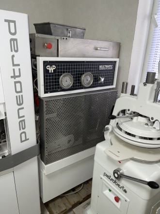 Тестоделитель - округлитель Multimatic MUC 4. Киев. фото 1 Тестоделитель - округлитель Multimatic MUC 4. Киев. фото 1
