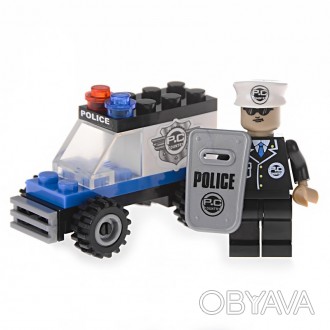 Несложный конструктор, позволяющий собрать полицейскую машину и самого полицейск. . фото 1