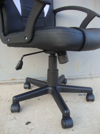 игровое кресло Sofotel модель Scorpion black-white код - 2166 от польской компан. . фото 7