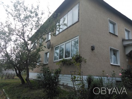 В м.Рогатині квартиру продам,дешево.