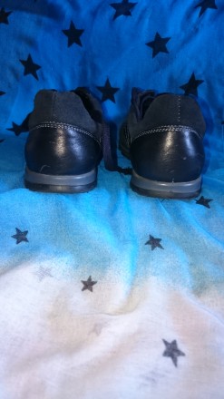Отличные кожаные кроссовки-туфли мальчику, 
 черные с вставками из натурального. . фото 6