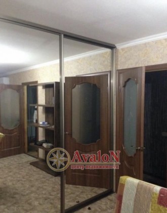 В продаже 1-комнатная квартира с капитальным ремонтом
Квартира укомплектована м. Суворовский. фото 4