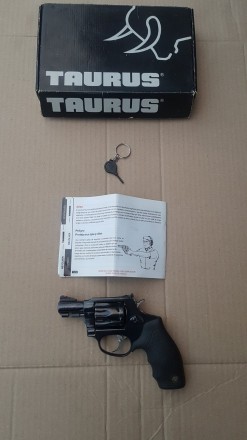 Продам бразильський револьвер флобер Taurus 2,5”
ПОВНІСТЮ ЗІ СТАЛІ!
дуже. . фото 2