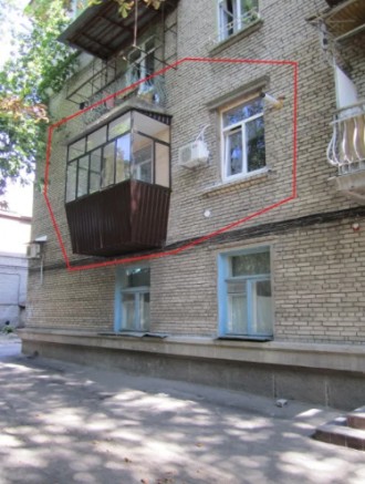 1-к кв. студия, сталинский кирпичнный дом на красной линии, закрытая территория . Центр. фото 3