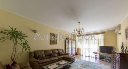 3-комнатная квартира, 127 м.кв.. Київ. фото 1 3-комнатная квартира, 127 м.кв.. Київ. фото 1