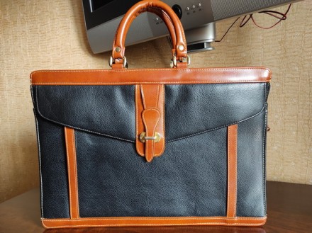 Продам деловой портфель. Біла Церква. фото 1 Продам деловой портфель. Біла Церква. фото 1