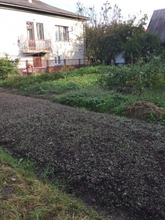 Хата з садом,городом, літньою кухнею. Калуш. фото 1