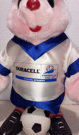 Игрушка заяц Duracell с мячем на батарейках. Чемпионат мира по футболу во Франци. . фото 10